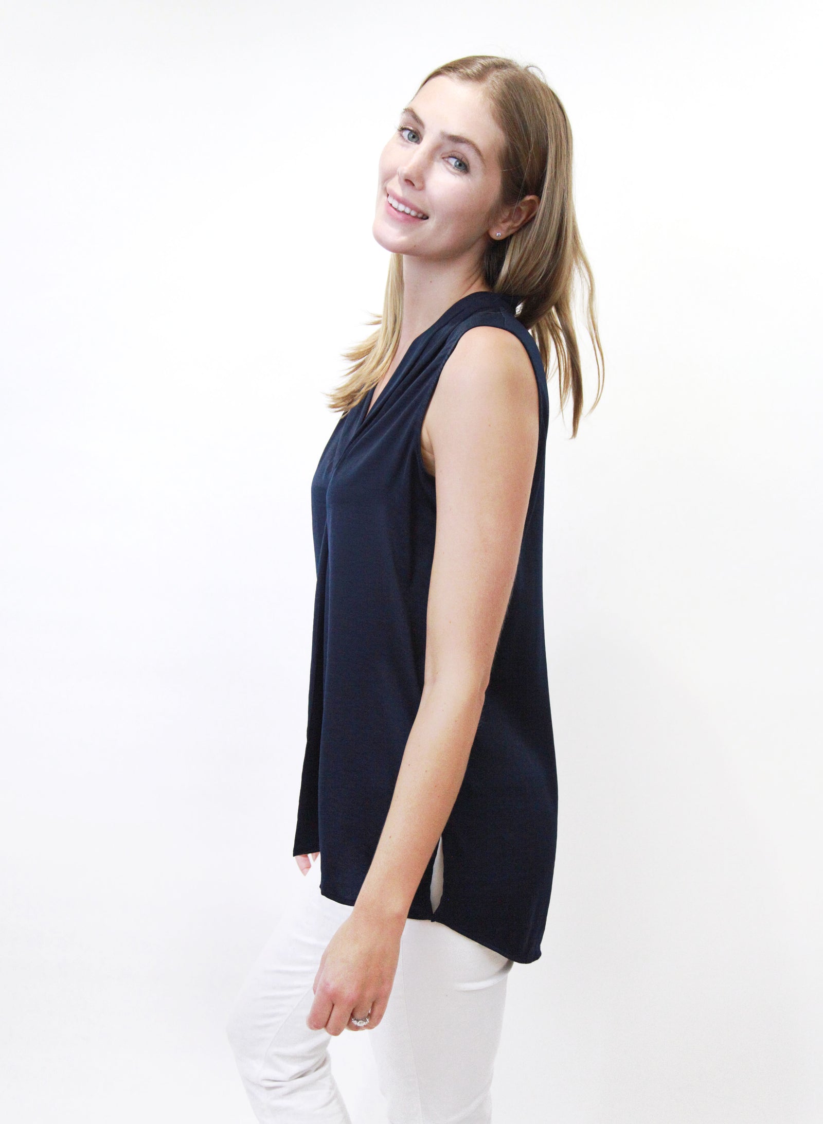 Pleated V-Neck Sleeveless Tunic – Violet+Claire